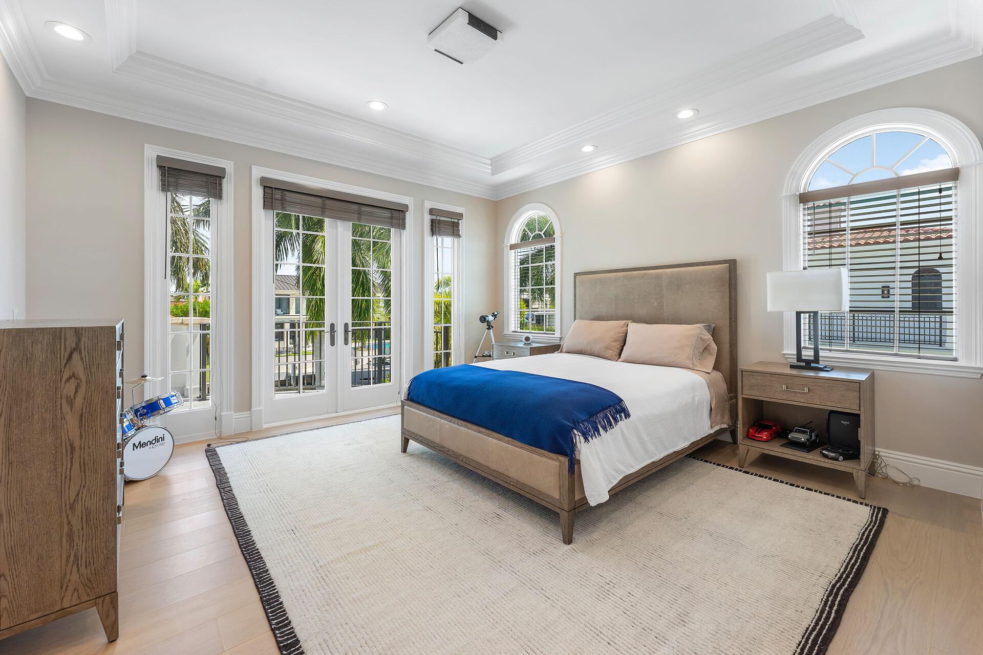 ROYAL PALM YACHT & COUNTR - Residential