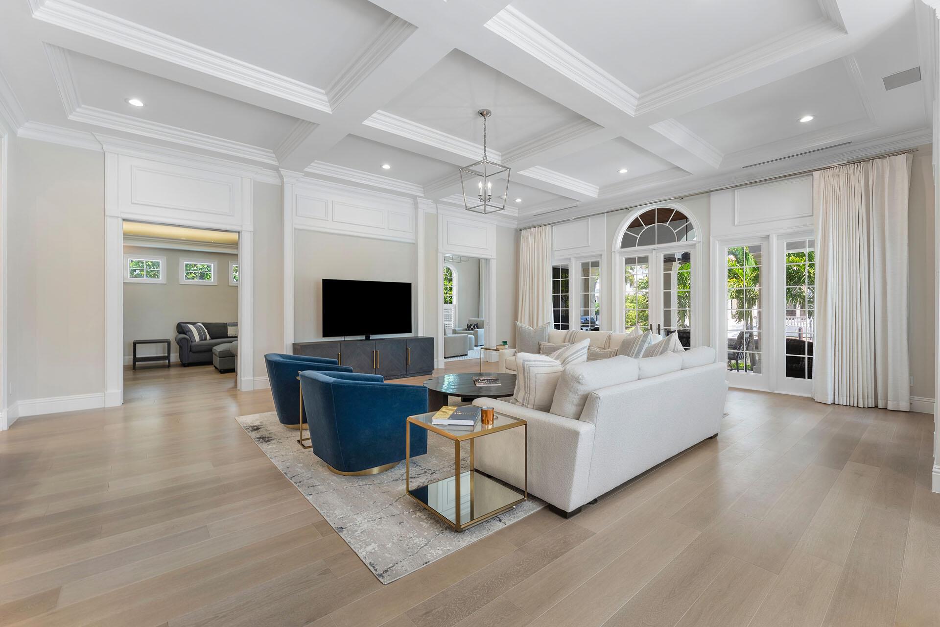 ROYAL PALM YACHT & COUNTR - Residential