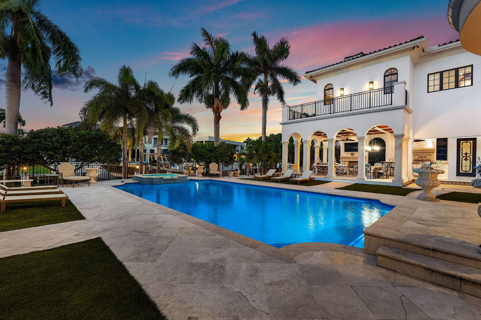 ROYAL PALM YACHT & COUNTR - Residential