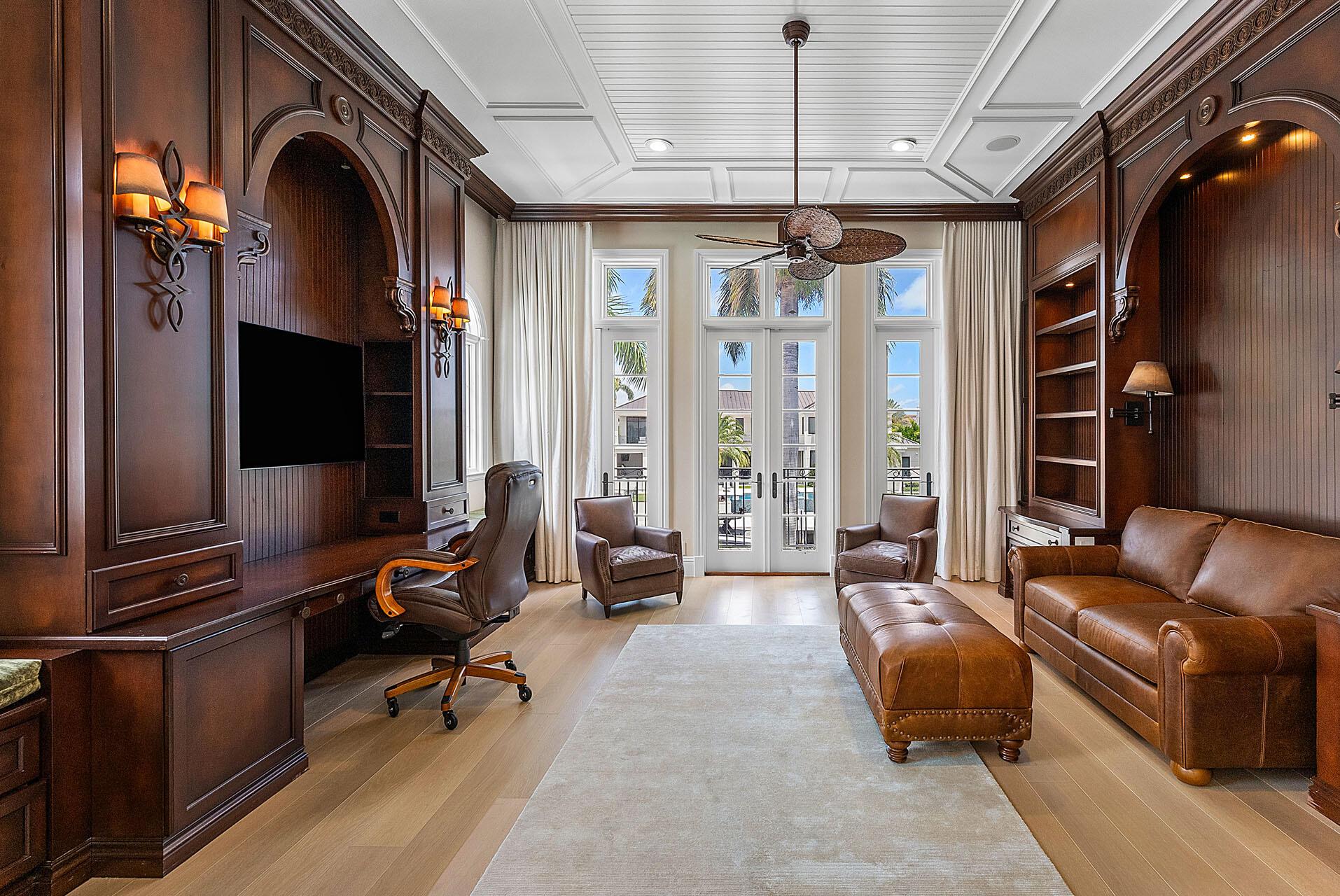 ROYAL PALM YACHT & COUNTR - Residential