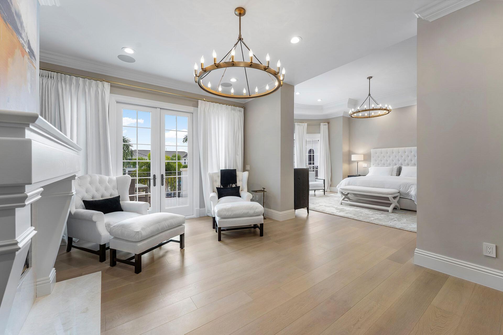 ROYAL PALM YACHT & COUNTR - Residential