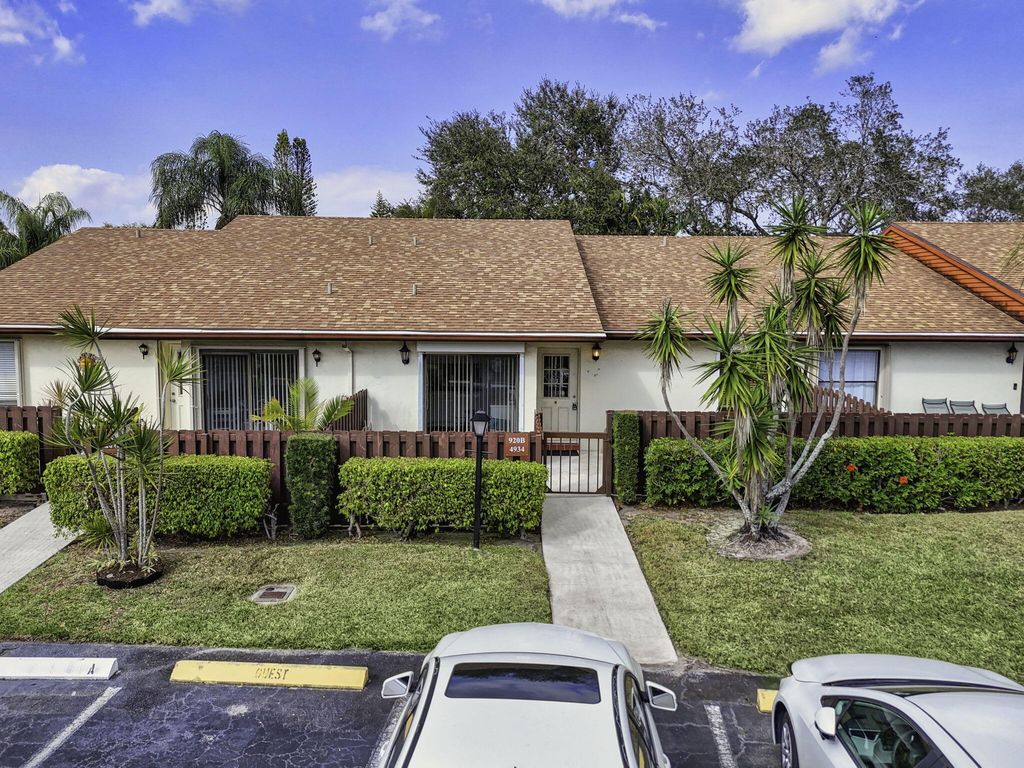 Photo of 4934 Sable Pine Circle #B, West Palm Beach, FL 33417 (MLS # B26013067)