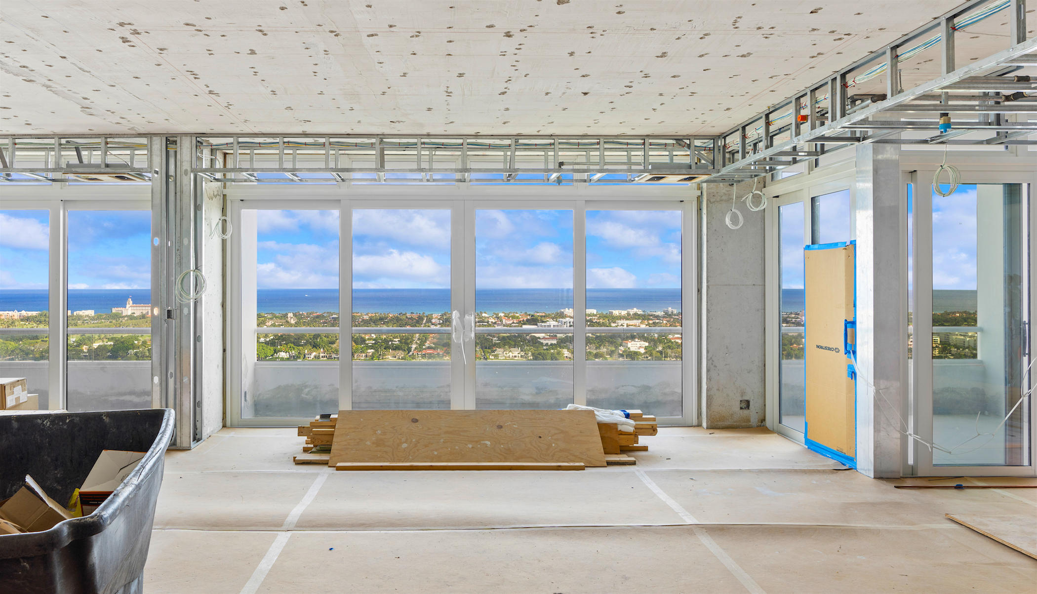 TRUMP PLAZA OF THE PALM BEACHES CONDO - Residential