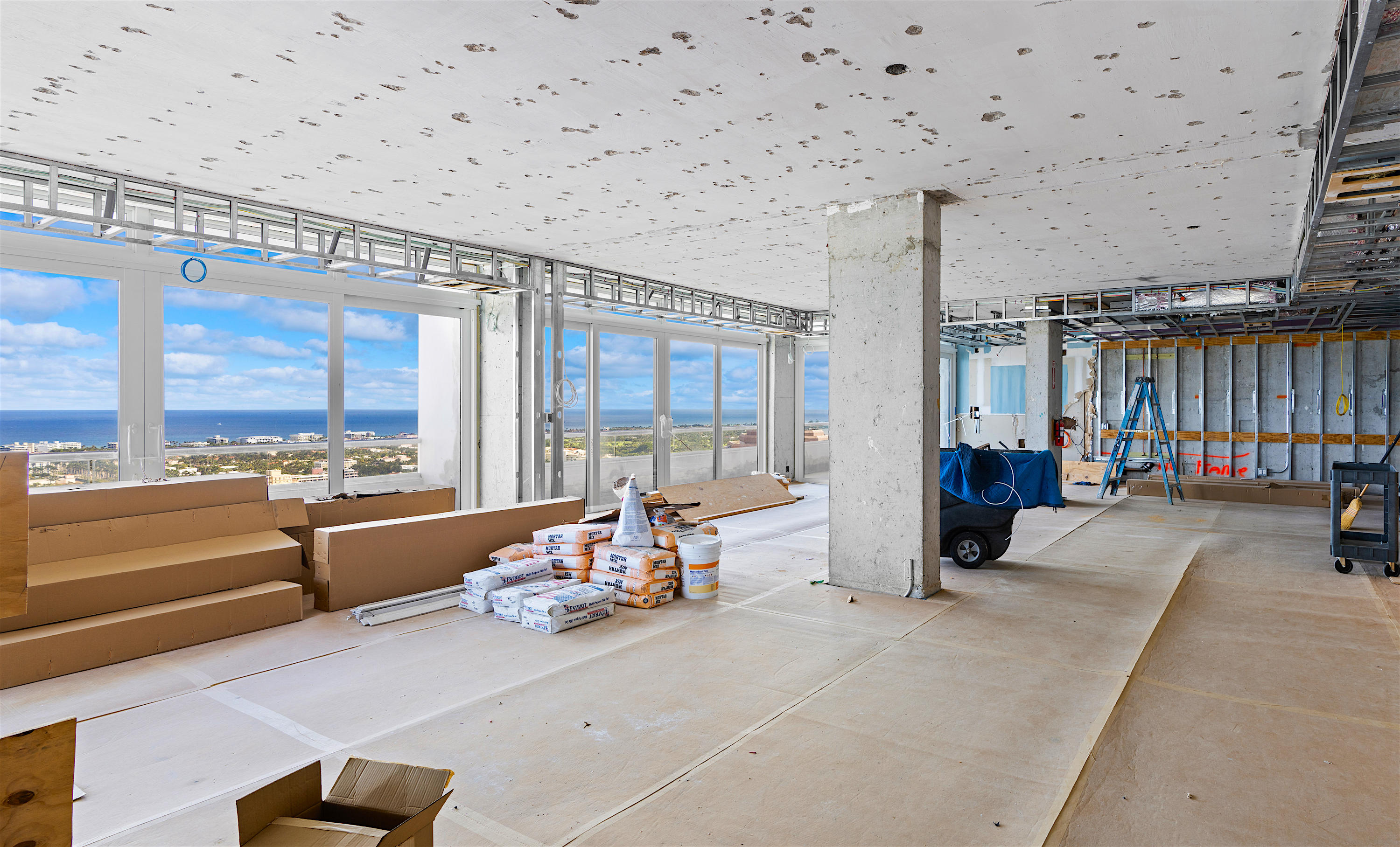 TRUMP PLAZA OF THE PALM BEACHES CONDO - Residential