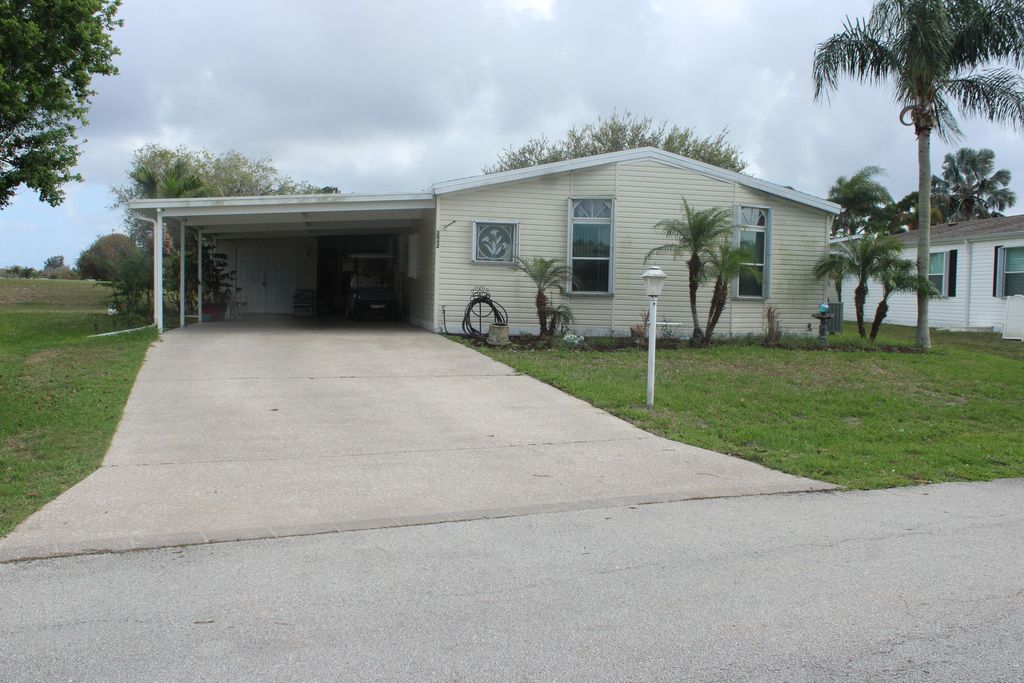 Photo of 3042 5 Iron Drive, Port Saint Lucie, FL 34952 (MLS # B26010307)