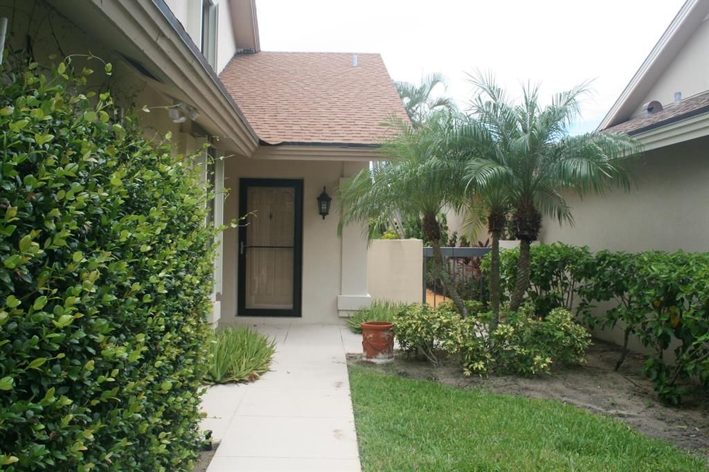 Photo of 141 Seashore Drive, Jupiter, FL 33477 (MLS # R10737179)