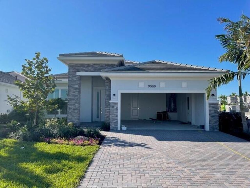 Photo of 9909 Regency Way, Palm Beach Gardens, FL 33412 (MLS # R10738958)