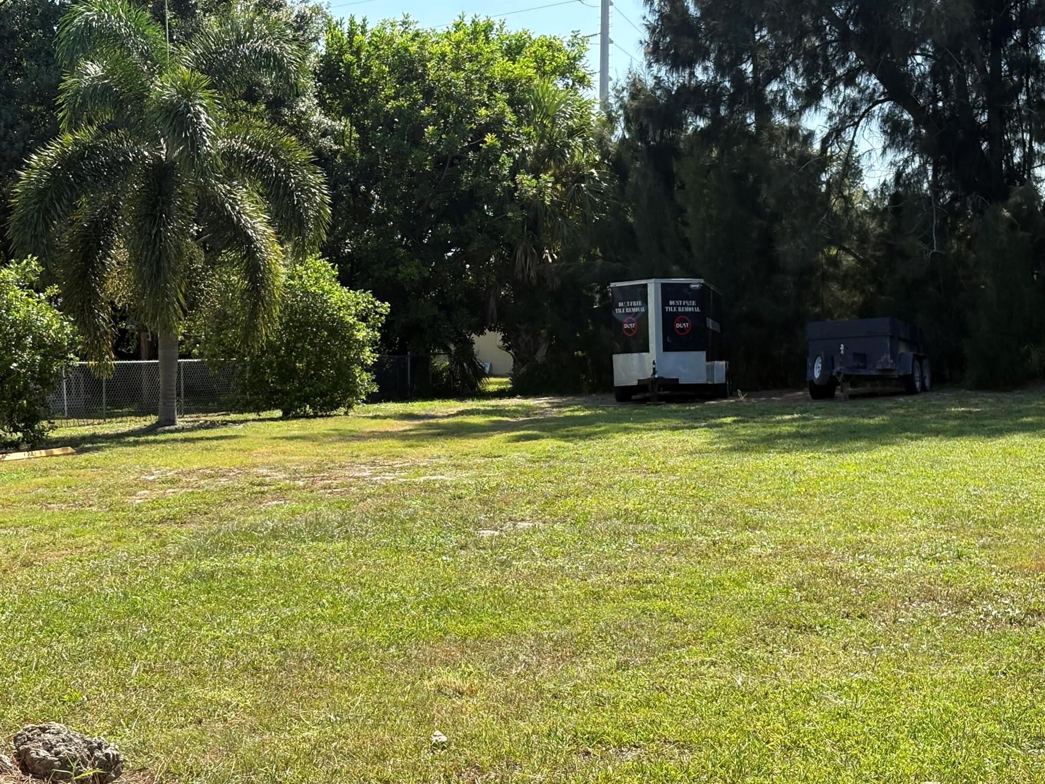Location. Location. Great Location. Ready to Build your Sweet Home. Nice and Quiet Neighborhood close to everything just a few minutes from Beautiful Beaches and Parks, Restaurants, Shopping Centers, Hospital, Pharmacies, Indian River Estate Colleges, Postal Offices, Government Offices, Down Town, Easy Access to 95 and Turnpike. and much MoreCome and check it out. CALL TODAY. LLAMA HOY.