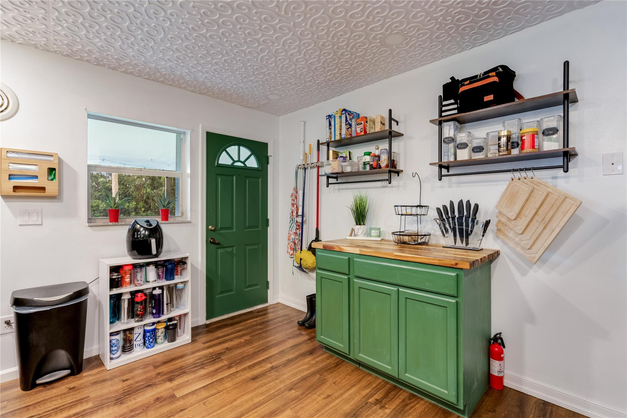 Keys Gate 01 - Residential