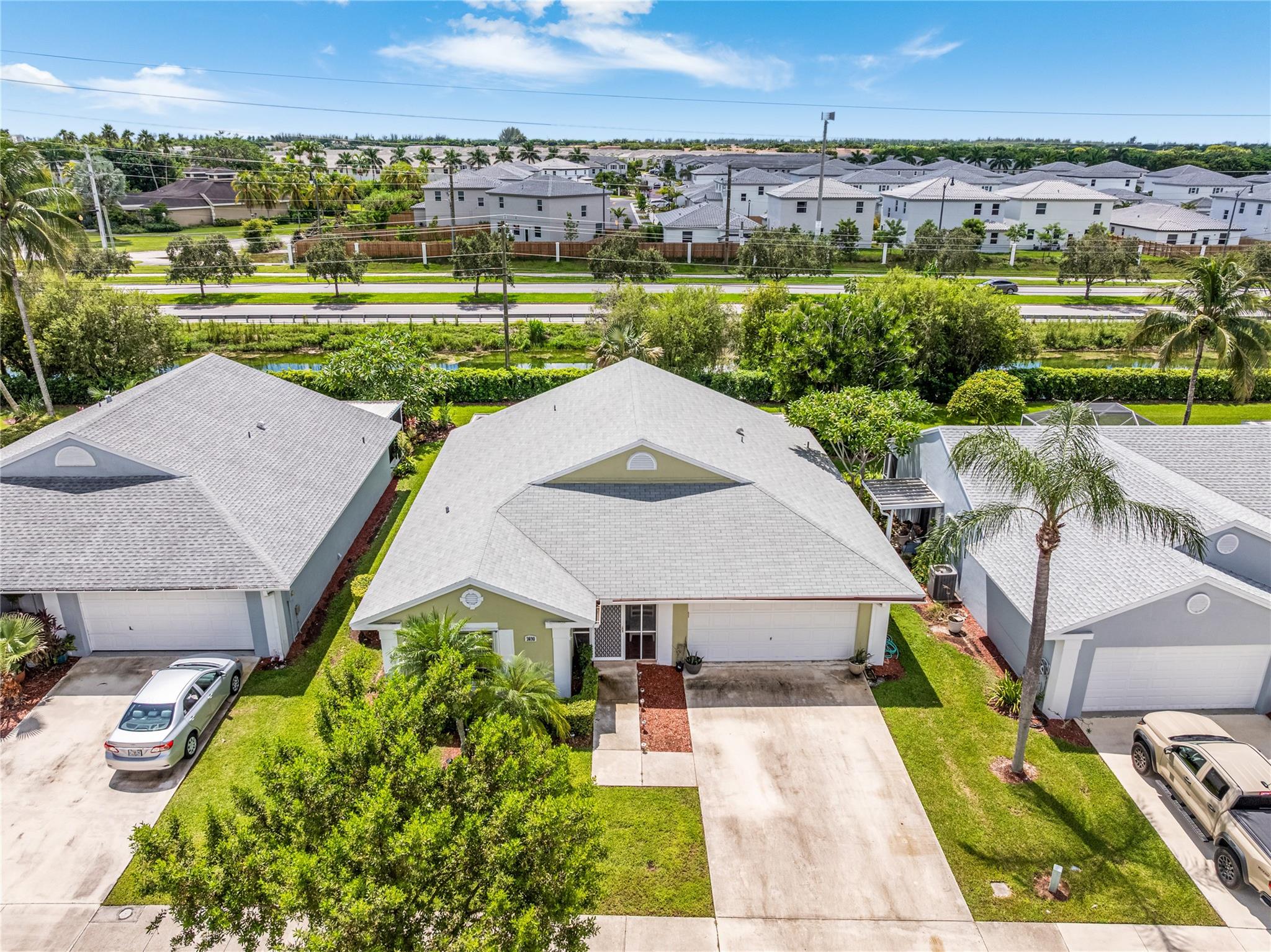 Keys Gate 01 - Residential