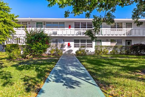 A home in Deerfield Beach