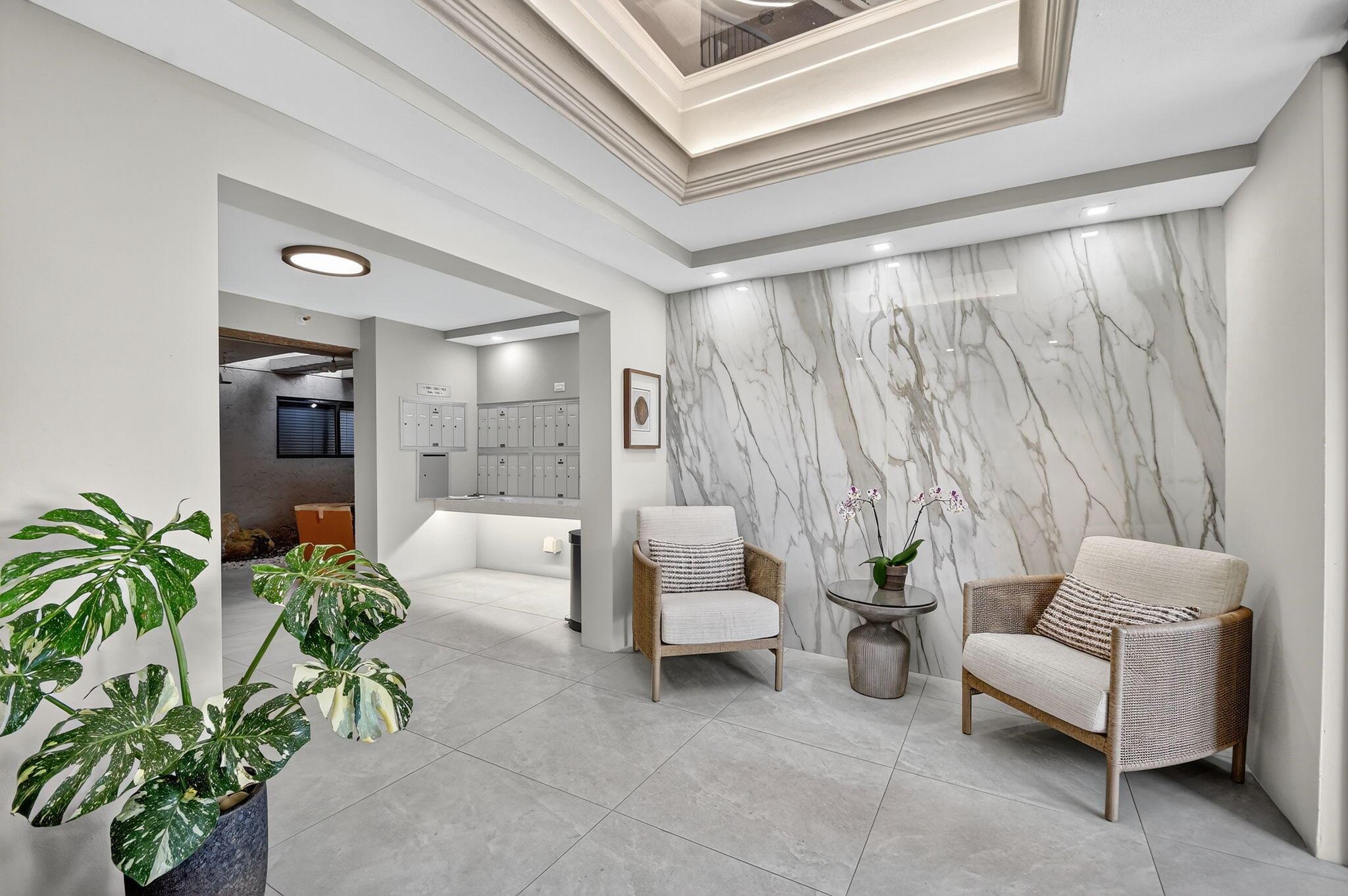 FOUNTAINS SOUTH CONDO 3C - Residential