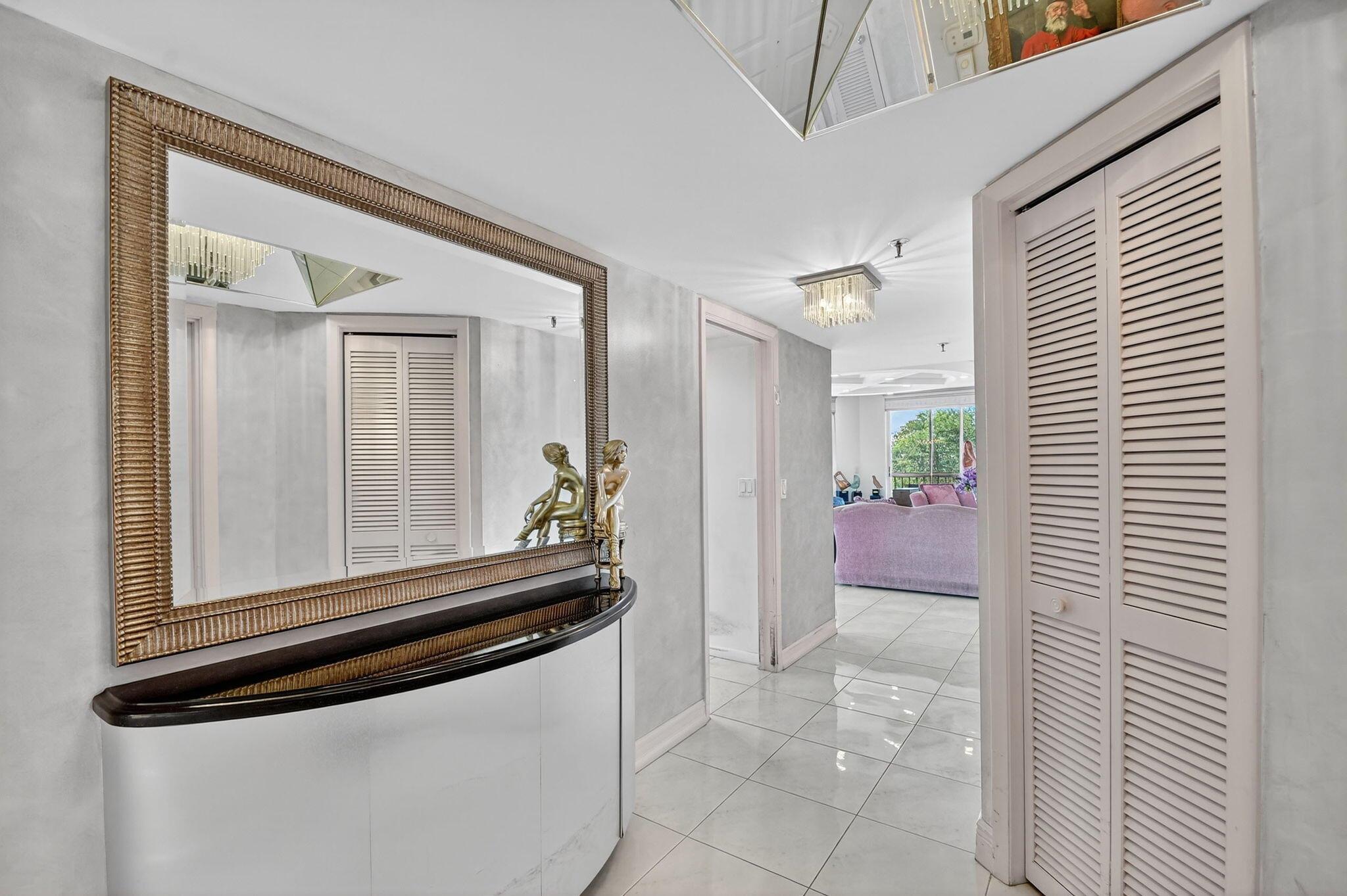 FOUNTAINS SOUTH CONDO 3C - Residential