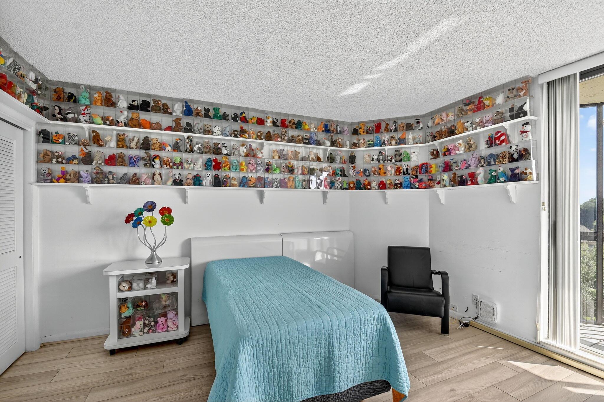 FOUNTAINS SOUTH CONDO 3C - Residential