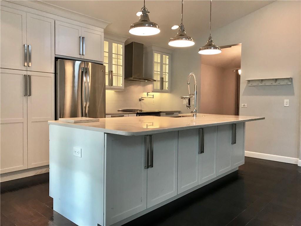 DELRAY LAKES - Residential