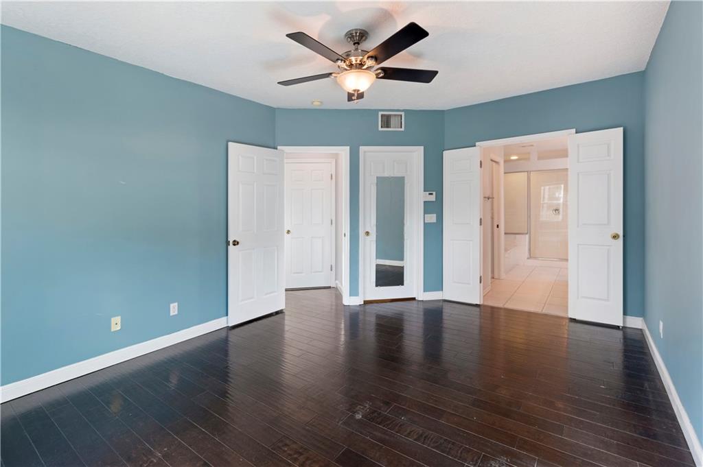 DELRAY LAKES - Residential