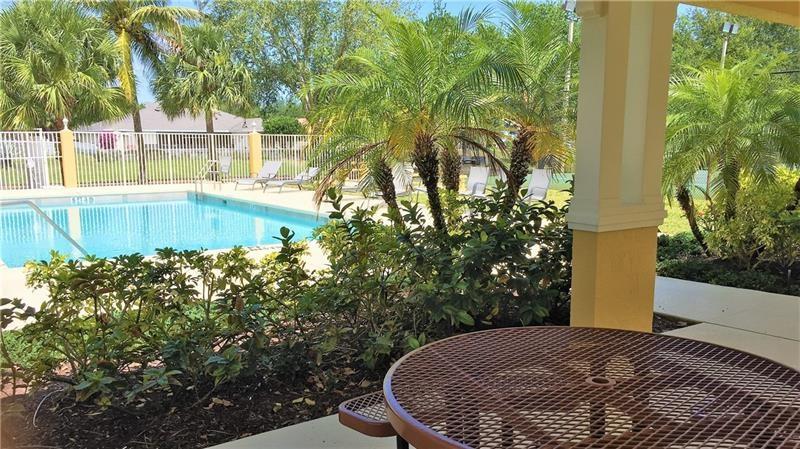 DELRAY LAKES - Residential