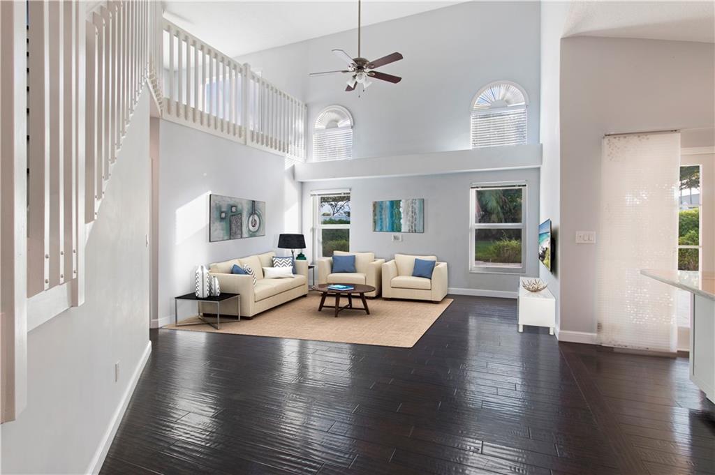 DELRAY LAKES - Residential