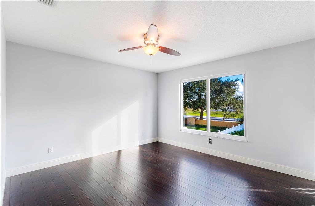 DELRAY LAKES - Residential