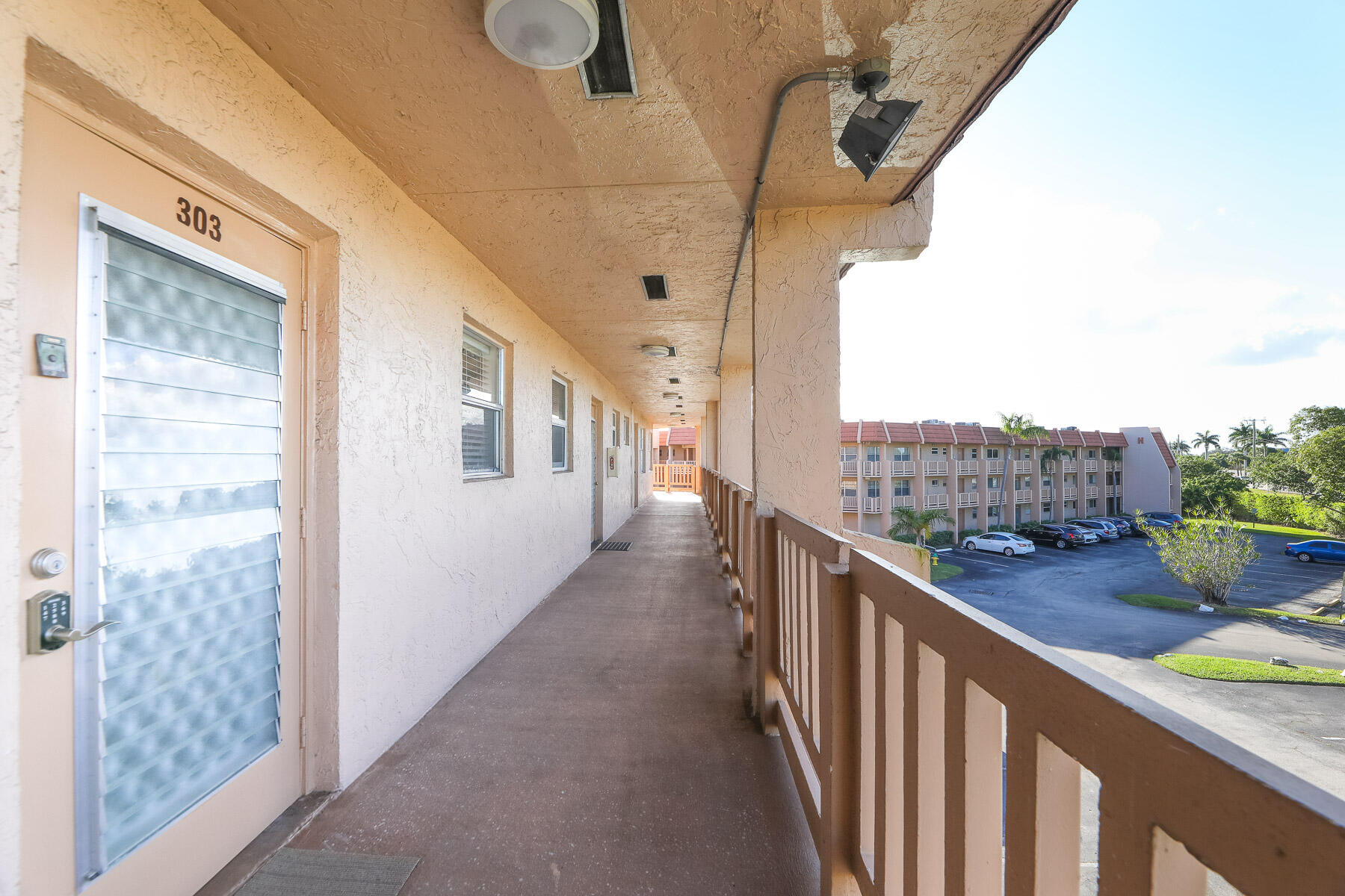 ROYAL PARK GARDENS III-G CONDO - Residential