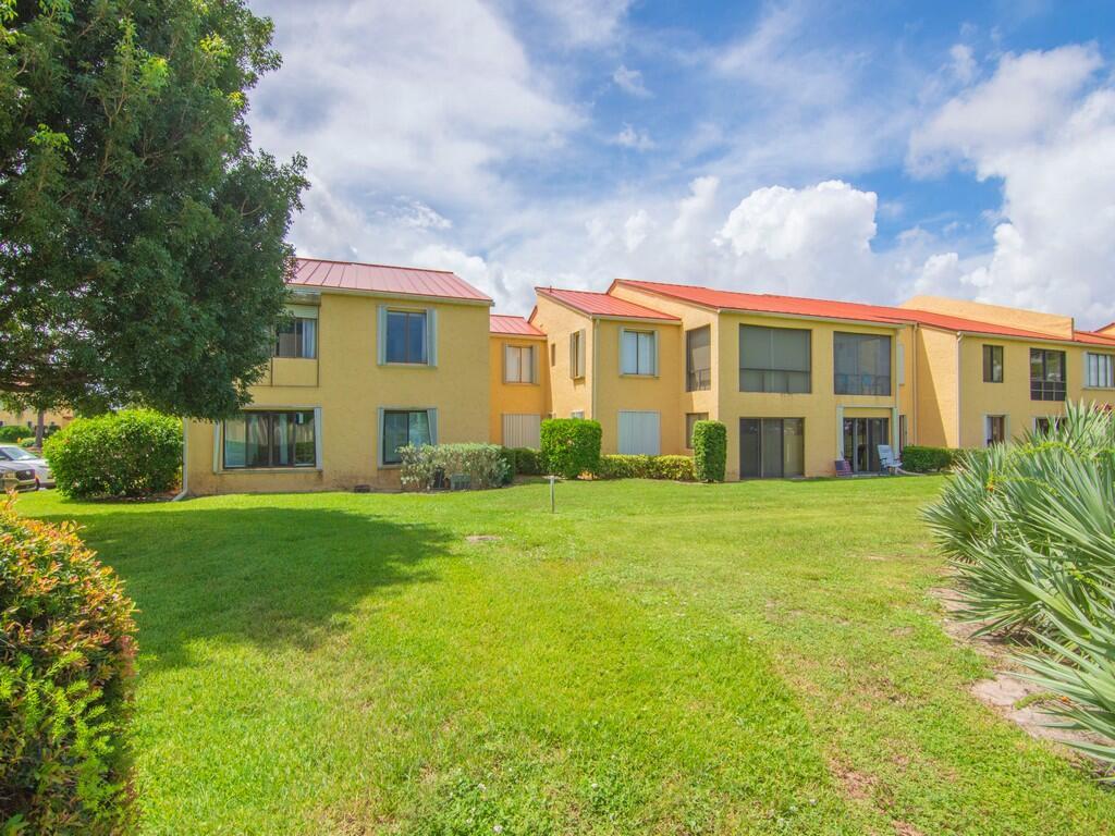 MILES GRANT CONDO - Residential