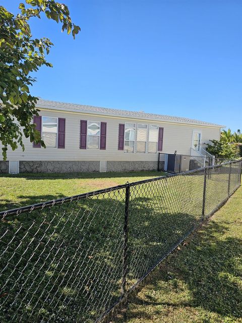 A home in Barefoot Bay