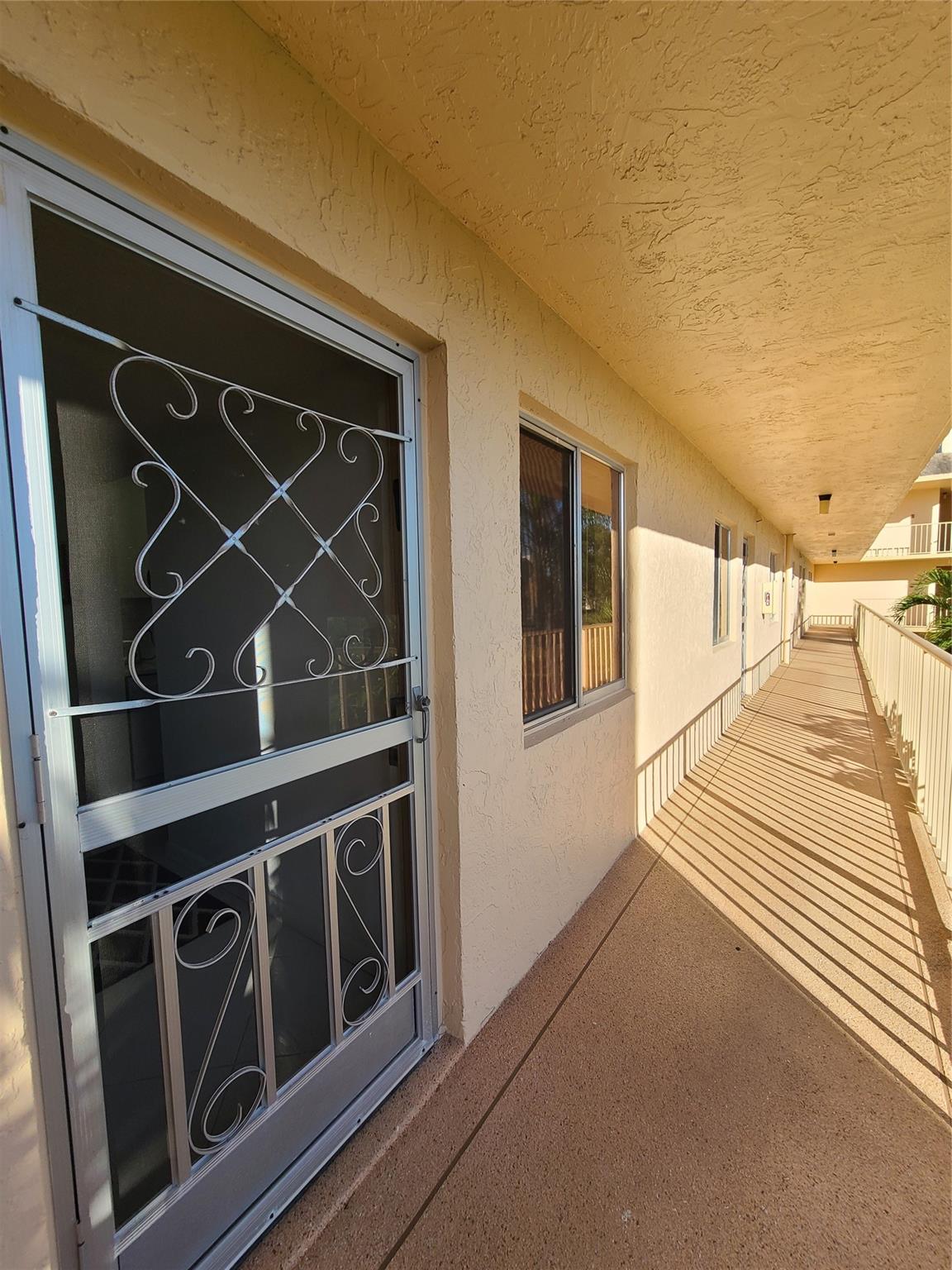 HUNTINGTON LAKES - Residential