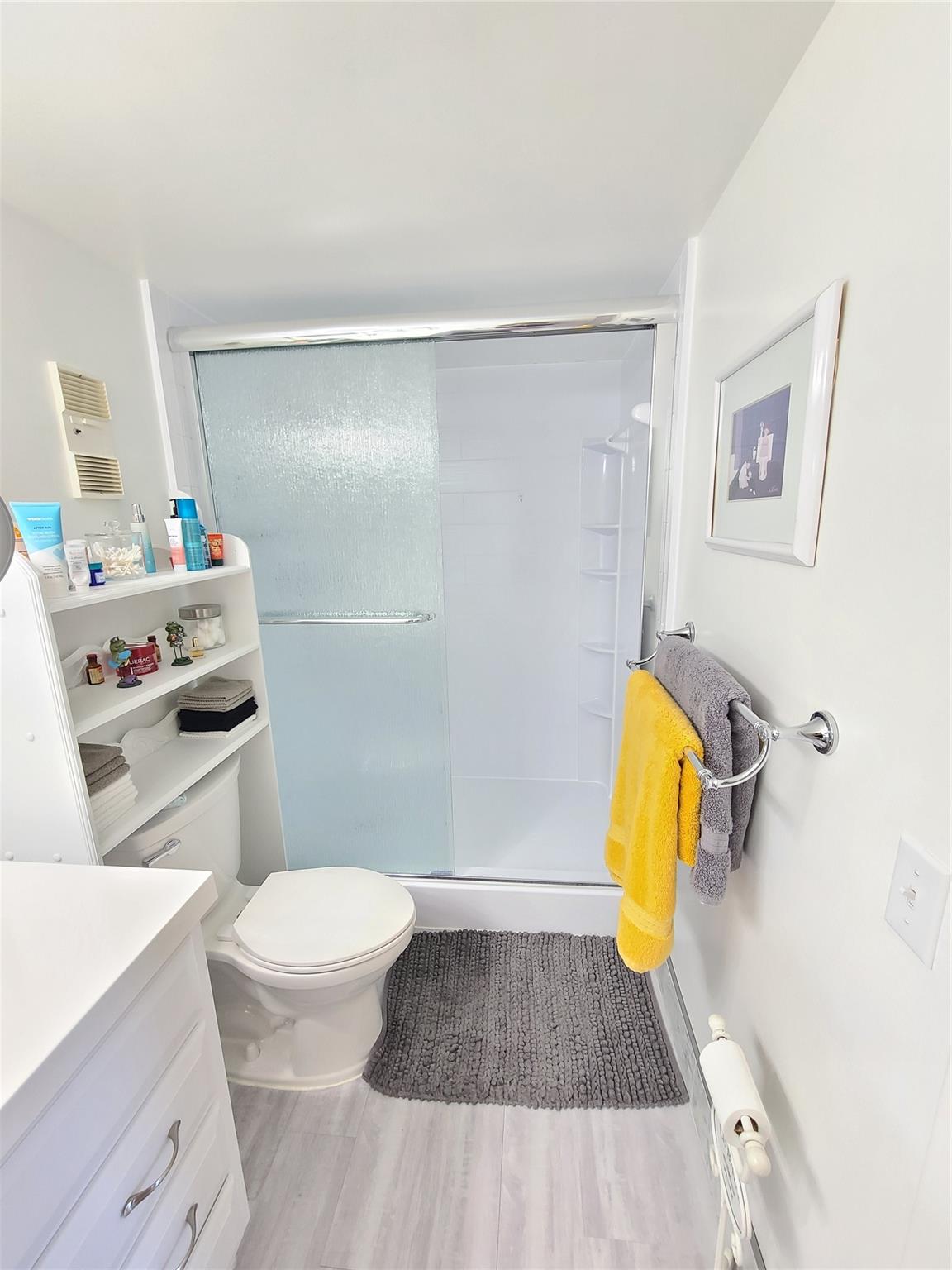 HUNTINGTON LAKES - Residential
