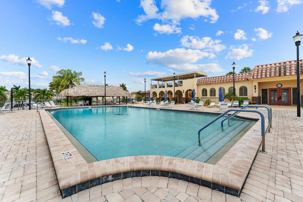 De La Bahia - Residential