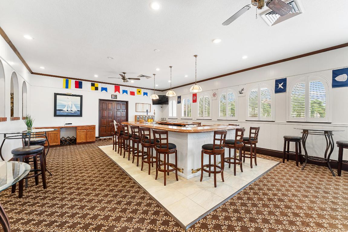 De La Bahia - Residential