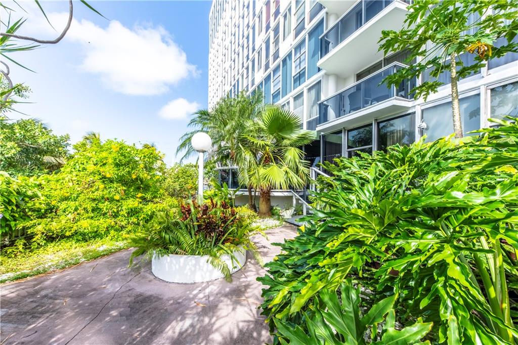 King Cole Condo - Residential