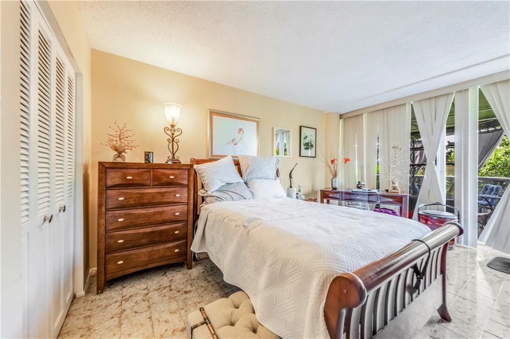 King Cole Condo - Residential