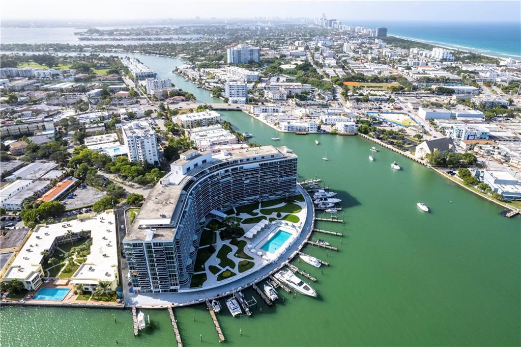 King Cole Condo - Residential