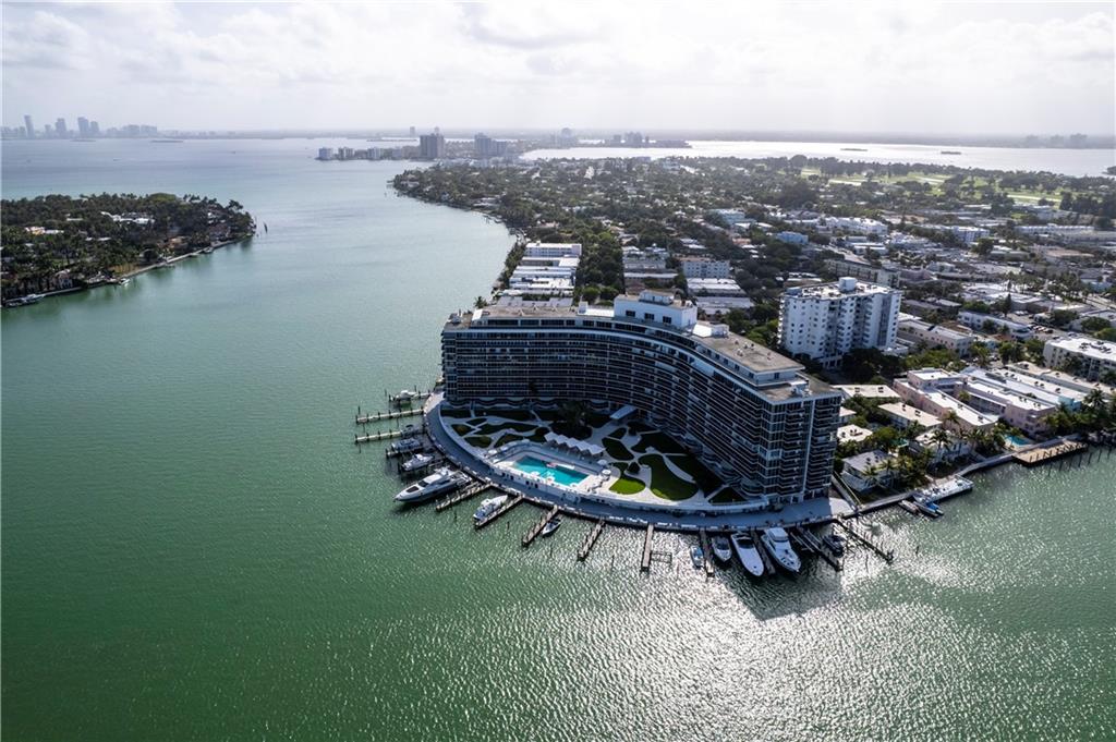 King Cole Condo - Residential