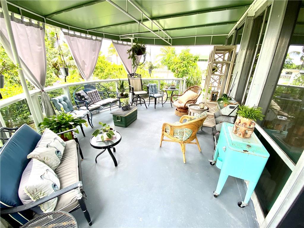 King Cole Condo - Residential