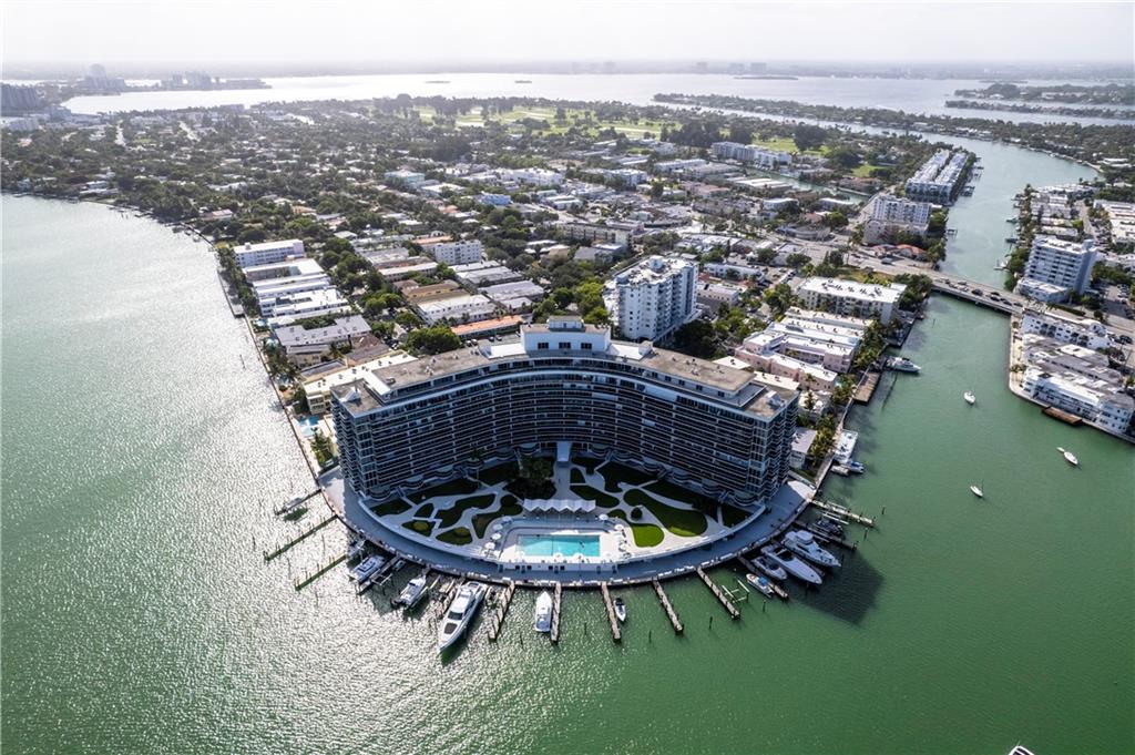 King Cole Condo - Residential