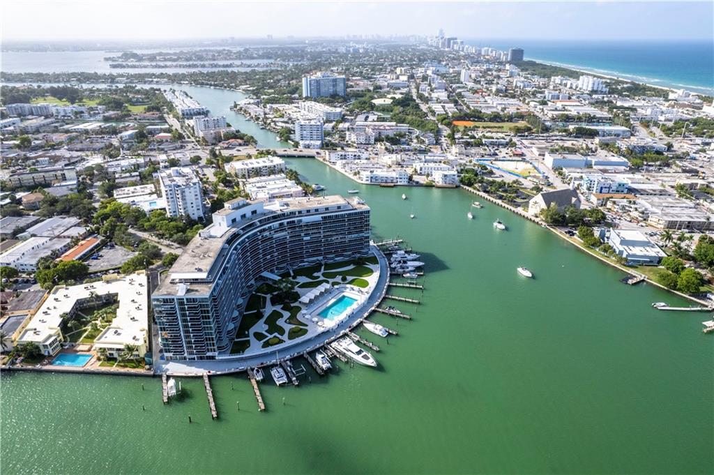 King Cole Condo - Residential