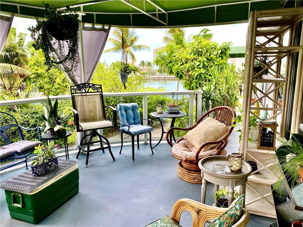 King Cole Condo - Residential