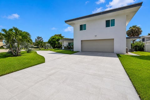 Tiny photo for 2812 NE 27th Street, Lighthouse Point, FL 33064 (MLS # B26047814)