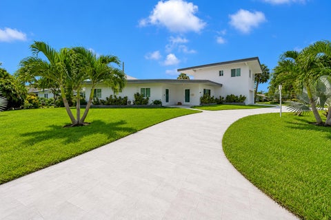 Tiny photo for 2812 NE 27th Street, Lighthouse Point, FL 33064 (MLS # B26047814)