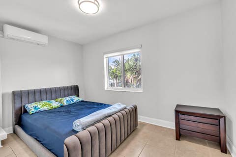Tiny photo for 2812 NE 27th Street, Lighthouse Point, FL 33064 (MLS # B26047814)