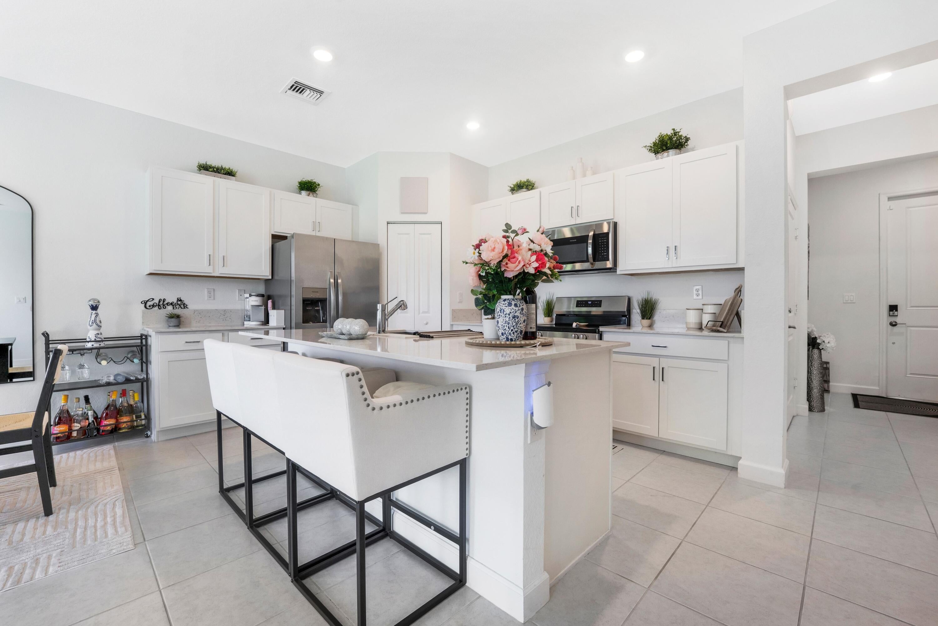 4178 LAGOON SHORE Drive