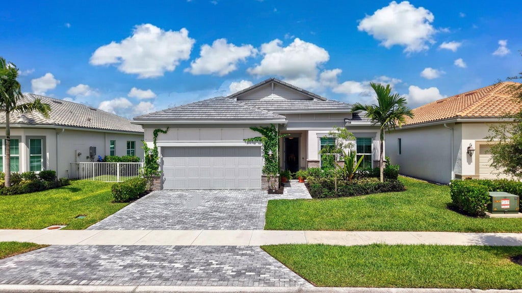 Photo of 4541 MATILDA Court, Delray Beach, FL 33445 (MLS # B26082056)