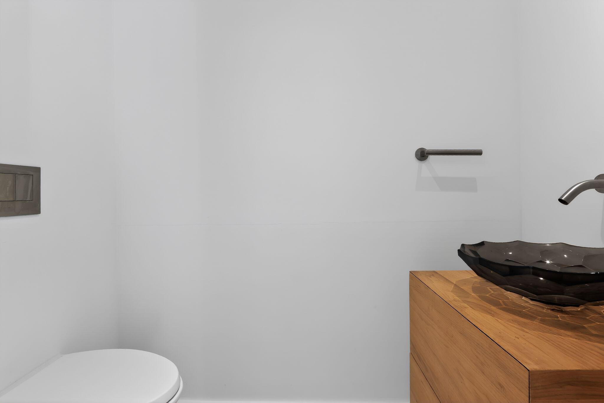 THE COURTS AT SOUTH BEACH CONDO - Residential