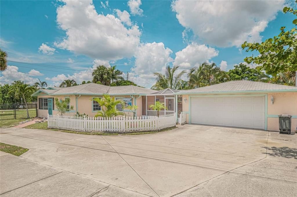 Photo of 3322 NE Skyline Dr, Jensen Beach, FL 34957 (MLS # F10295788)