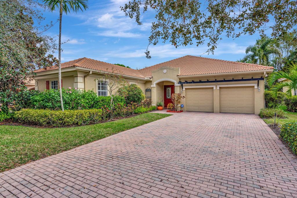 Photo of 132 Via Castilla, Jupiter, FL 33458 (MLS # R11139075)