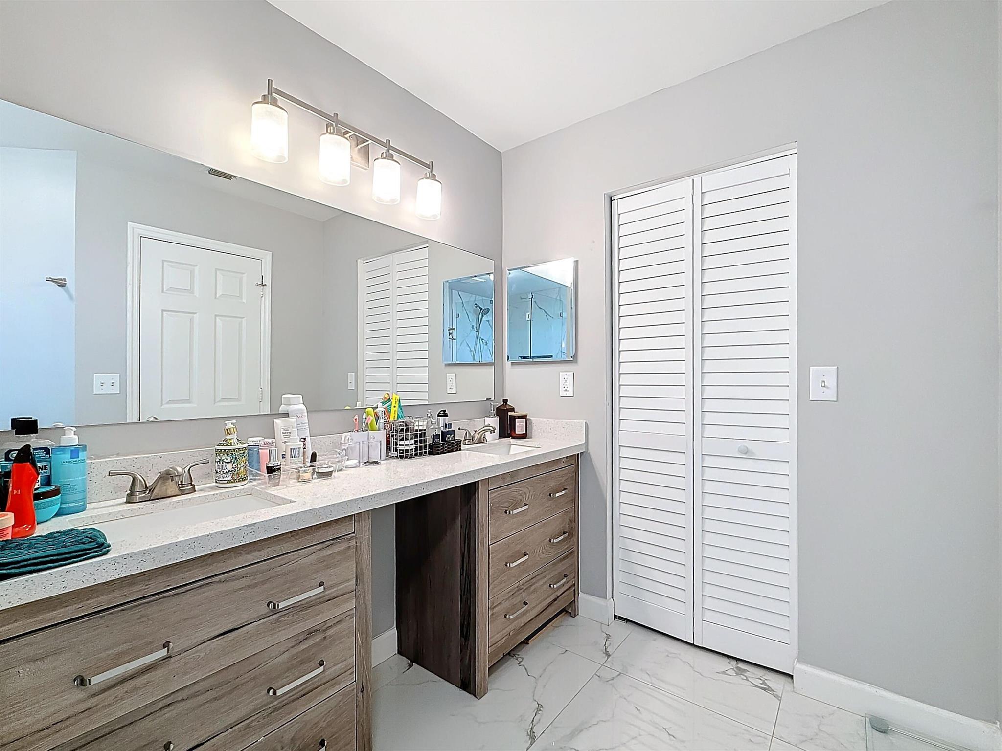 CORAL BAY REPLAT SECTION - Residential