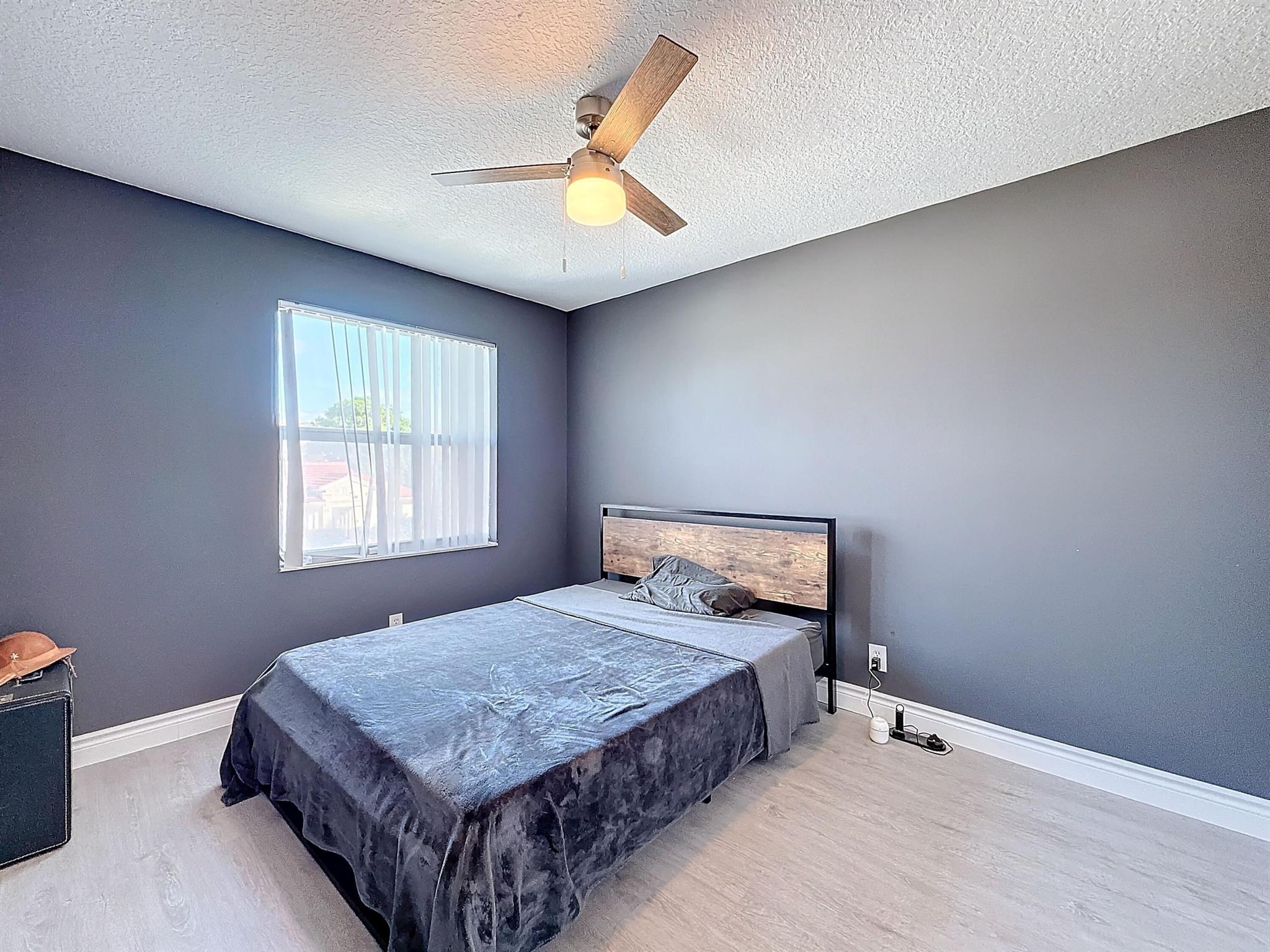 CORAL BAY REPLAT SECTION - Residential