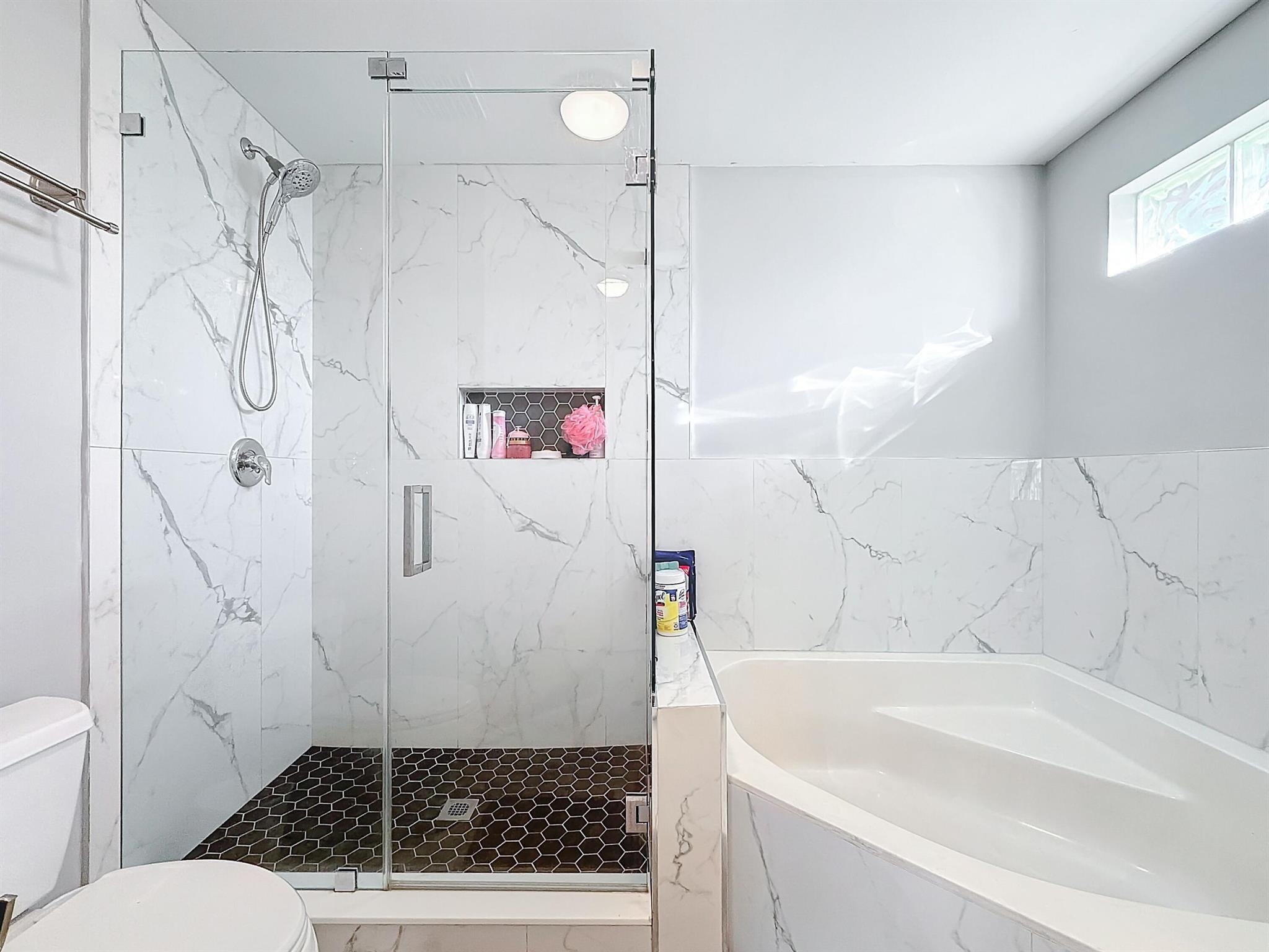 CORAL BAY REPLAT SECTION - Residential