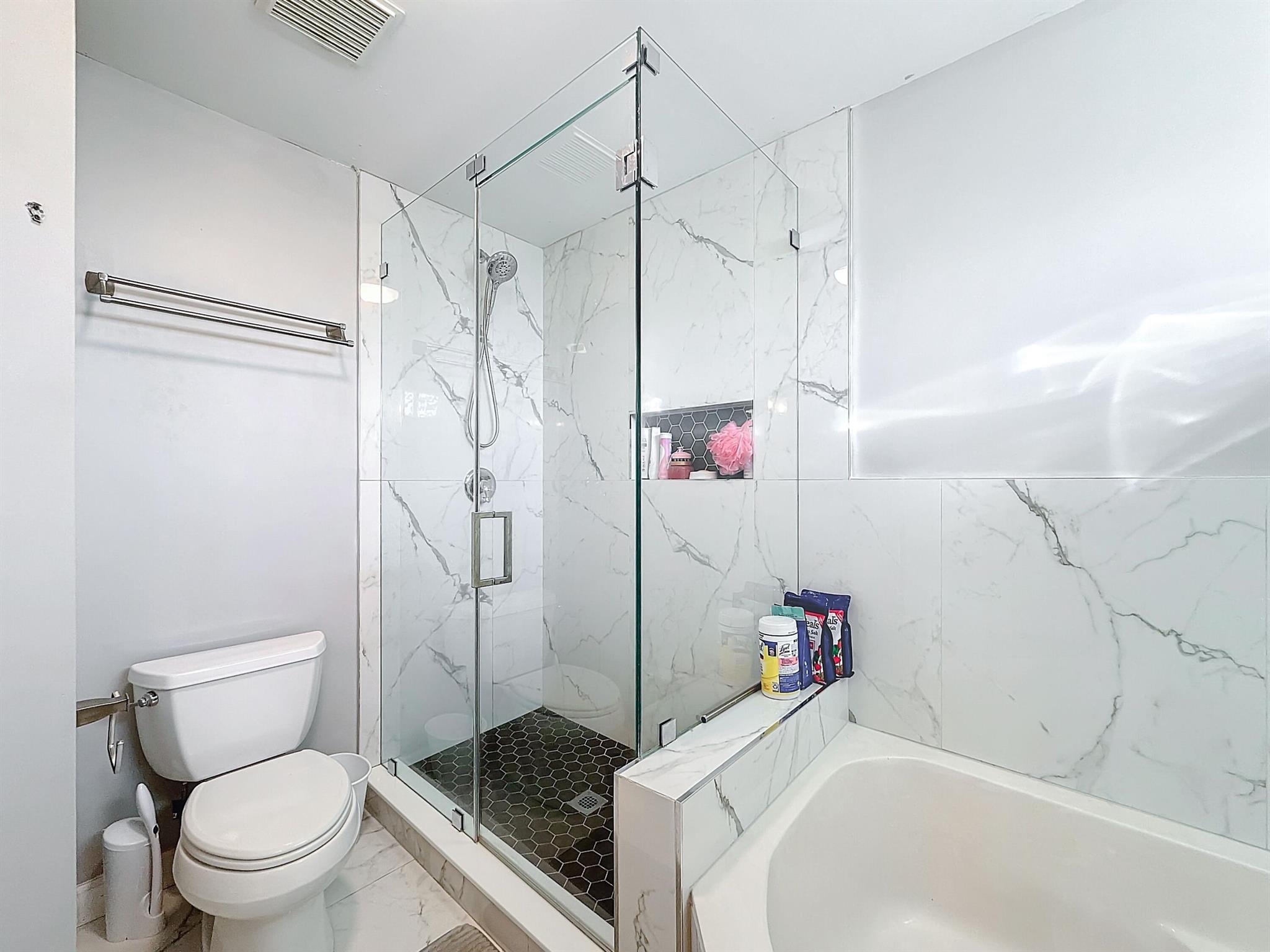 CORAL BAY REPLAT SECTION - Residential